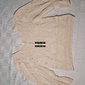 🍦NWT ULTRA PINK BOHO TOP P2P 18🍦